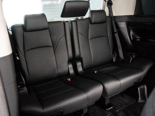 ヴェルファイア ２．５Ｚ　Ｇエディション　（禁煙車）（エアロカスタム）（社外２０インチアルミ）（冷暖房黒革）純正１０型ナビ／後席モニター／トヨタセーフティセンス／踏み間違い防止装置／３眼ＬＥＤヘッドライト／両側自動ドア／パワーバックドア／（30枚目）