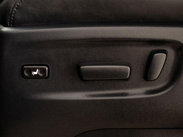 ヴェルファイア ２．５Ｚ　Ｇエディション　（禁煙車）（エアロカスタム）（社外２０インチアルミ）（冷暖房黒革）純正１０型ナビ／後席モニター／トヨタセーフティセンス／踏み間違い防止装置／３眼ＬＥＤヘッドライト／両側自動ドア／パワーバックドア／（36枚目）