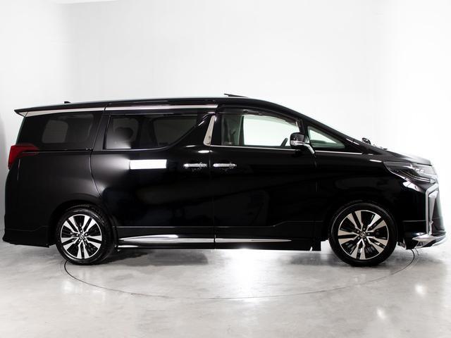 アルファード ２．５Ｓ　Ｃパッケージ　（サンルーフ）（モデリスタフルエアロ）（純正１０型ナビ）（後席モニター）冷暖房黒革／トヨタセーフティセンス／踏み間違い防止装置／エグゼクティブシート／両側自動ドア／パワーバックドア／ＡＣ１００Ｖ電源／（20枚目）