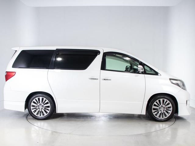 アルファード ２４０Ｓ　タイプゴールド　（禁煙車）（点検記録簿５枚）（保冷温庫システムコンソール）（モデリスタフルエアロ）ダウンサス／アルパインＢＩＧ－Ｘ９型ナビ／後席モニター／両側自動ドア／パワーバックドア／専用黒ハーフレザーシート／（21枚目）