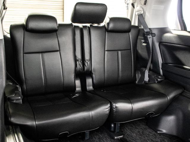 ３列目シートも広々とした空間を御用意！！シートアレンジにて快適スペースを作る事も可能となります！！アレンジパターンも豊富でまさにドライバー思考のお車です！！