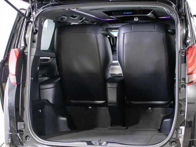 アルファード 3.5ロイヤルラウンジ (禁煙車)(モデリスタフルエアロ&19インチアルミ)(黒本革)(24型後席モニター)JBLサウンド/全方位カメラ/2列目マッサージ機能付シート/保冷庫/前車追従レーダークルーズ/衝突被害軽減ブレーキ/(29枚目)