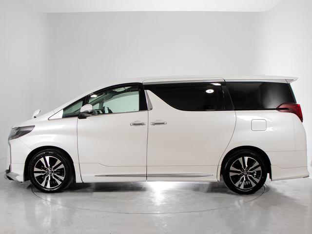 アルファード ２．５Ｓ　Ｃパッケージ　（禁煙車）（モデリスタエアロ）（トヨタセーフティセンス）（後席モニター）黒合皮エグゼクティブシート／ヒート＆エアシート／両側電動スライドドア／パワーバックドア／３眼ＬＥＤヘッドライト／バックカメラ／（16枚目）