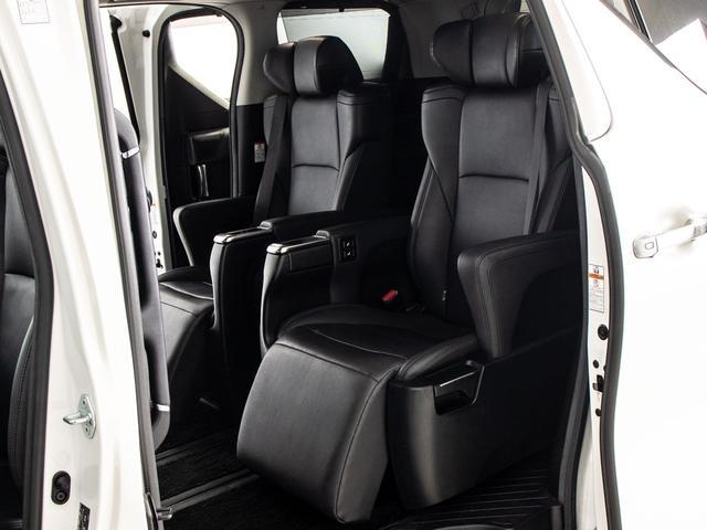 アルファード ２．５Ｓ　Ｃパッケージ　（禁煙車）（モデリスタエアロ）（トヨタセーフティセンス）（後席モニター）黒合皮エグゼクティブシート／ヒート＆エアシート／両側電動スライドドア／パワーバックドア／３眼ＬＥＤヘッドライト／バックカメラ／（26枚目）