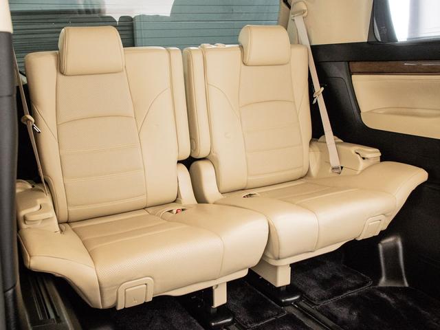 アルファードハイブリッド エグゼクティブラウンジ　（禁煙）（点検記録簿７枚）（ベージュ本革）（ＪＢＬサウンド）全方位カメラ／後席モニター／前車追従レーダークルーズ／衝突被害軽減ブレーキ／自動ハイビーム／踏み間違い防止装置／１５００Ｗ給電／冷暖房シート（30枚目）