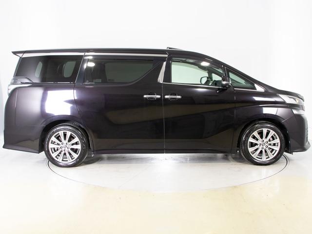 ヴェルファイア ２．５Ｚ　Ａエディション　ゴールデンアイズ　（禁煙車）（サンルーフ）（純正９型ナビ）（後席モニター）前車追従レーダークルーズ／衝突被害軽減ブレーキ／踏み間違い防止装置／両側自動ドア／パワーバックドア／ＡＣ１００Ｖ電源／専用黒ハーフレザーシート／（20枚目）