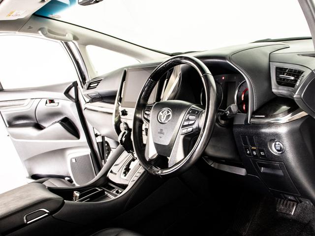 アルファード ２．５Ｓ　Ｃパッケージ　（禁煙車）（サンルーフ）（モデリスタフルエアロ）（冷暖房黒革）ＪＢＬサウンド／パーキングアシスト／全方位カメラ／後席モニター／トヨタセーフティセンス／踏み間違い防止装置／デジタルインナーミラー／（50枚目）