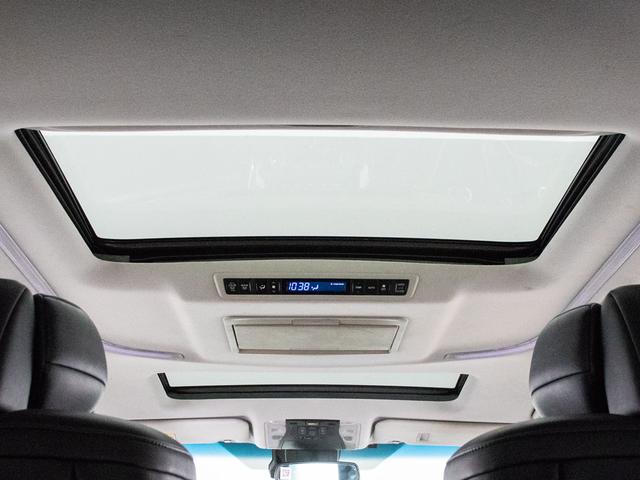 ヴェルファイア ２．５Ｚ　Ｇエディション　（サンルーフ）（冷暖房黒革）（純正１０型ナビ）（後席モニター）エグゼクティブシート／トヨタセーフティセンス／両側自動ドア／パワーバックドア／ＡＣ１００Ｖ電源／クリアランスソナー／シートメモリー／（8枚目）