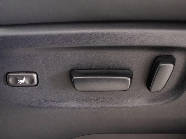 アルファード ３．５エグゼクティブラウンジＳ　（禁煙・ワンオーナー車）（点検記録簿８枚）（サンルーフ）（冷暖房黒本革）パーキングアシスト／ＪＢＬサウンド／全方位カメラ／後席モニター／セーフティセンス／踏み間違え防止装置／デジタルインナーミラー／（51枚目）