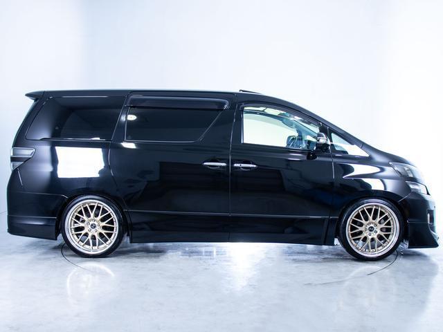 ヴェルファイア 2.4Z ゴールデンアイズII (サンルーフ)(点検記録簿12枚)(モデリスタフルエアロ)(社外21インチアルミ&ダウンサス)プレミアムサウンド/全方位カメラ/後席モニター/両側自動ドア/パワーバックドア/クルーズコントロール/(21枚目)