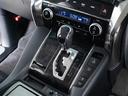 運転席と助手席のエアコン温度をそれぞれ変えられるデュアル式エアコン搭載!!