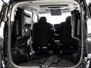 ラゲッジスペースも広々しています!サードシートの背もたれは跳ね上げ式となり、長尺物でも積み込みが楽々です。