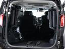 ラゲッジスペースも広々しています!サードシートの背もたれは跳ね上げ式となり、長尺物でも積み込みが楽々です。