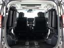 ラゲッジスペースも広々しています!サードシートの背もたれは跳ね上げ式となり、長尺物でも積み込みが楽々です。