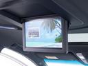 後席フリップダウンモニター装備!後席の方も一緒にご覧になれます!ドライブも大勢で楽しく行けますね!