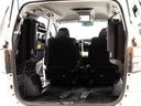 ラゲッジスペースも広々しています!サードシートの背もたれは跳ね上げ式となり、長尺物でも積み込みが楽々です。