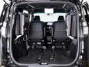 ラゲッジスペースも広々しています!サードシートの背もたれは跳ね上げ式となり、長尺物でも積み込みが楽々です。