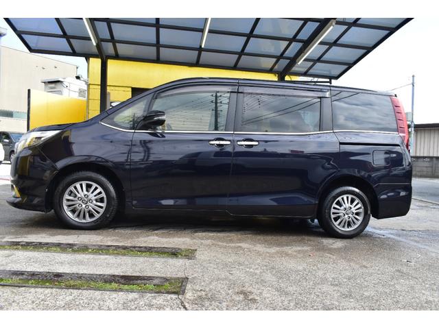 エスクァイア Ｘｉ　全国対応１年保証／記録簿１０枚／７人乗り／両側パワースライドドア／ＰＵＳＨスタートナビ／バックカメラ／ドラレコ／ＴＶ／Ｂｌｕｅｔｏｏｔｈ／ＣＤ／ＤＶＤ／ＬＥＤ／革調シートカバー／ＥＴＣ／（4枚目）