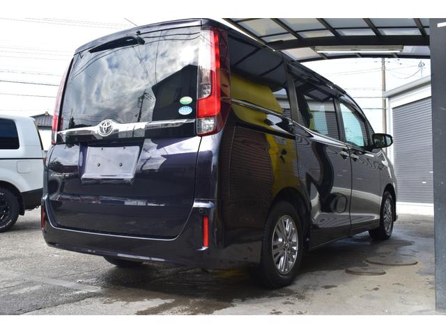 エスクァイア Ｘｉ　全国対応１年保証／記録簿１０枚／７人乗り／両側パワースライドドア／ＰＵＳＨスタートナビ／バックカメラ／ドラレコ／ＴＶ／Ｂｌｕｅｔｏｏｔｈ／ＣＤ／ＤＶＤ／ＬＥＤ／革調シートカバー／ＥＴＣ／（5枚目）