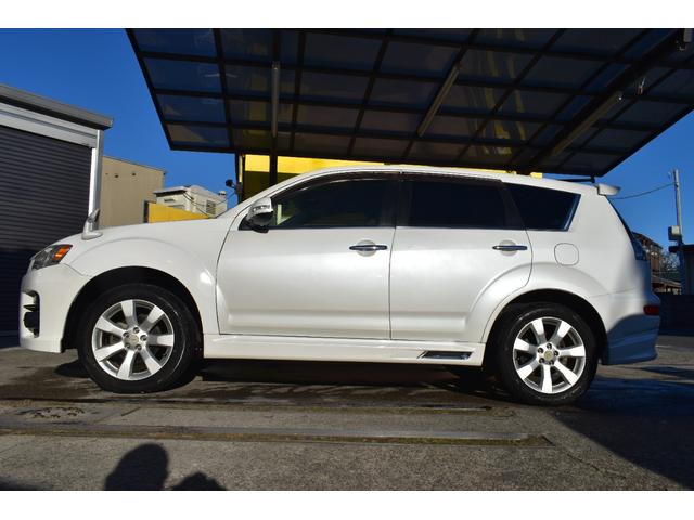 お車でご来店の場合は「首都高・常盤道の三郷インター」もしくは「東京外環自動車道の草加インター」で下りてから約１５分です！