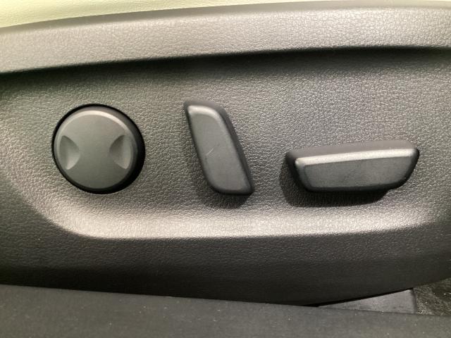 MX-30 2.0 ベーシック モダンコンフィデンスPKG マツダコネクトナビ ETC2.0 前後ドラレコ レーダーブレーキ スマキー Etc 盗難防止装置 レーンキープアシスト ACC ナビTV Sヒーター PWシート(8枚目)