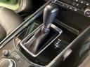 アクセルペダルを踏み込む量や速さに応じて変速パターンを最適制御し、人馬一体の運転感覚を発揮してくれる6速オートマ!