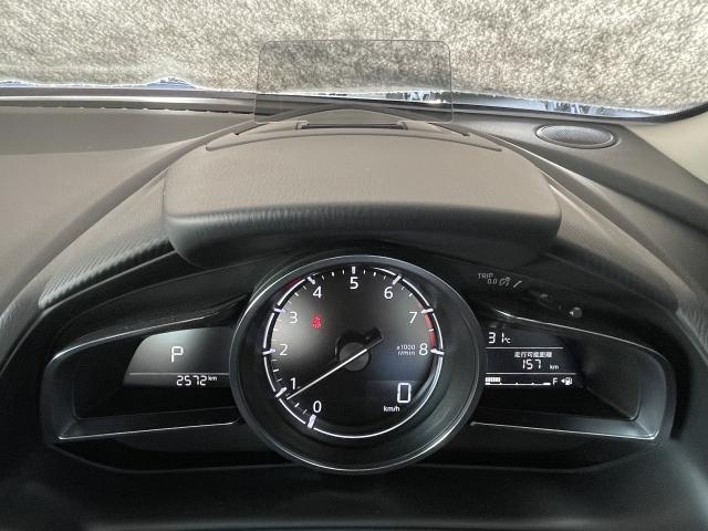 ＭＡＺＤＡ２ １．５　１５ＢＤ　３６０°ビューモニター　地デジチューナー　当社整備代車使用車　車線逸脱警報　スマートキー　ＬＥＤヘッドライト　衝突軽減ブレーキ　全方位カメラ　フルセグ　シートヒーター　ミュージックプレイヤー接続可（3枚目）