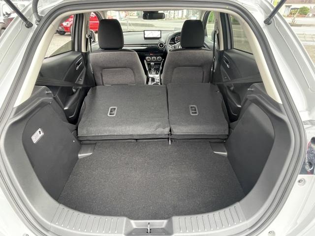 ＭＡＺＤＡ２ １．５　１５ＢＤ　３６０°ビューモニター　地デジチューナー　当社整備代車使用車　車線逸脱警報　スマートキー　ＬＥＤヘッドライト　衝突軽減ブレーキ　全方位カメラ　フルセグ　シートヒーター　ミュージックプレイヤー接続可（10枚目）