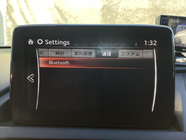 Ｂｌｕｅｔｏｏｔｈに接続することで、スマートフォンに入っている音楽アプリを車内で楽しめたり、通話が出来ます♪