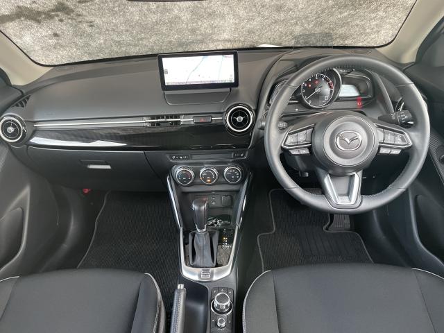 ＭＡＺＤＡ２ １．５　１５ＢＤ　インパネグロスブラック　３６０°セーフティパッケージ　ウォームコンフォートパッケージ　セーフティクルーズパッケージ　パノラマモニタ　ブルートゥース　デモアップ　スマートシティブレーキサポート　ＥＴＣ（2枚目）