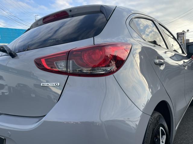 ＭＡＺＤＡ２ １．５　１５ＢＤ　インパネグロスブラック　３６０°セーフティパッケージ　ウォームコンフォートパッケージ　セーフティクルーズパッケージ　パノラマモニタ　ブルートゥース　デモアップ　スマートシティブレーキサポート　ＥＴＣ（24枚目）