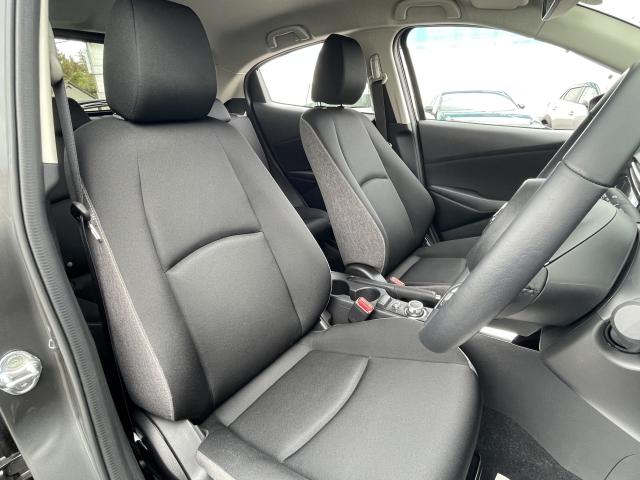 ＭＡＺＤＡ２ １．５　１５ＢＤ　インパネグロスブラック　３６０°セーフティパッケージ　ウォームコンフォートパッケージ　セーフティクルーズパッケージ　パノラマモニタ　ブルートゥース　デモアップ　スマートシティブレーキサポート　ＥＴＣ（25枚目）