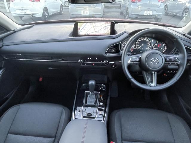 CX-30 2.0 20S ブラックトーンエディション ドライビングポジションサポートパッケージ スマートキー 電動リアゲート ドライブレコーダー クリアランスソナー アイドリングストップ アラウンドビューモニター ワンオーナー オートライト ETC(2枚目)