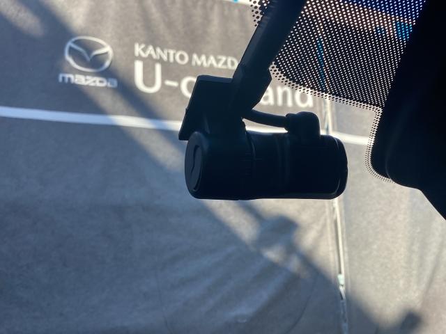 CX-30 2.0 20S ブラックトーンエディション ドライビングポジションサポートパッケージ スマートキー 電動リアゲート ドライブレコーダー クリアランスソナー アイドリングストップ アラウンドビューモニター ワンオーナー オートライト ETC(25枚目)