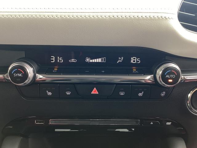 MAZDA3ファストバック 2.0 20S 100周年 特別記念車 赤革 ナビ ETC2.0 ドラレコ 360度ビューモニター スマートブレーキサポート フルセグ 車線逸脱警報 パーキングセンサー ワンオーナー シートヒーター DVD ドラレコ オートライト ETC(19枚目)