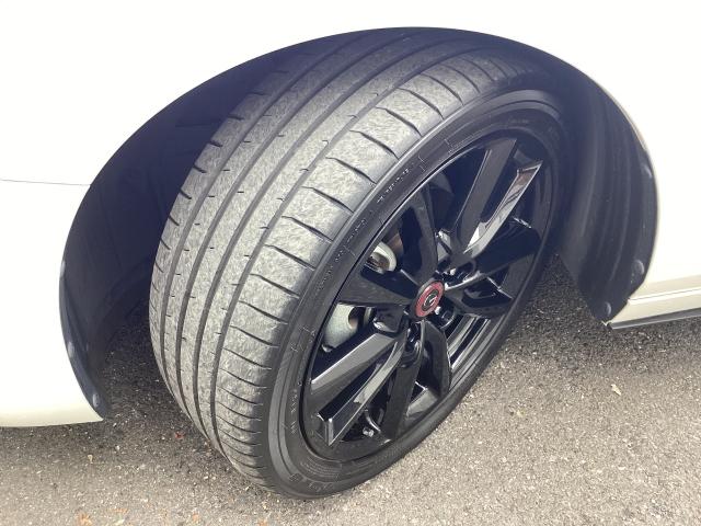 MAZDA3ファストバック 2.0 20S 100周年 特別記念車 赤革 ナビ ETC2.0 ドラレコ 360度ビューモニター スマートブレーキサポート フルセグ 車線逸脱警報 パーキングセンサー ワンオーナー シートヒーター DVD ドラレコ オートライト ETC(33枚目)