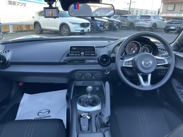 ロードスター １．５　９９０Ｓ　特別仕様車　ブレンボ社製ブレーキキャリパー　レイズ社製鍛造アルミ　プリクラッシュセーフティ　Ａライト　パワーウィンドー　キーフリー　パワステ　エアコン　ワンオーナー　横滑り防止機能　盗難防止　ＡＢＳ（2枚目）