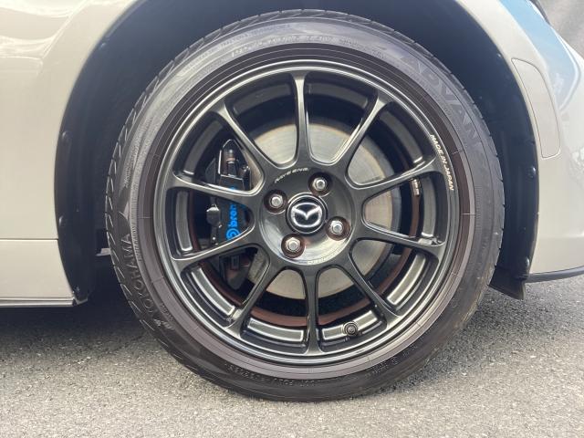 ロードスター １．５　９９０Ｓ　特別仕様車　ブレンボ社製ブレーキキャリパー　レイズ社製鍛造アルミ　プリクラッシュセーフティ　Ａライト　パワーウィンドー　キーフリー　パワステ　エアコン　ワンオーナー　横滑り防止機能　盗難防止　ＡＢＳ（32枚目）