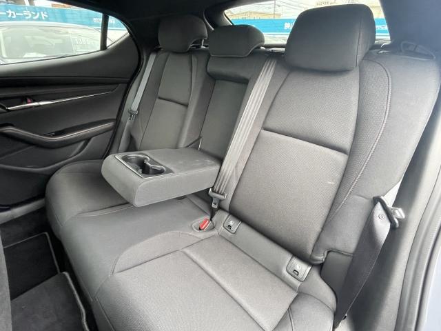 ＭＡＺＤＡ３ファストバック １．５　１５Ｓ　ブラック　セレクション　３６０°セーフティパッケージ　コンフォートパッケージ　シートヒーター　パワーシート　フルセグ　レーダークルーズコントロール　３６０度ビューモニター　ＬＥＤヘッドライト（31枚目）