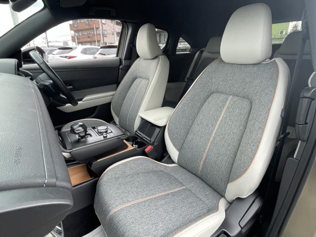 �L�����ׂ����e�͐��ɕx�񂾐U���z���E���^���̗̍p�ɂ��A�̂��ݍ���ł����悤�ȐS�n�悢�t�B�b�g���������I