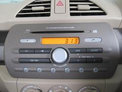 好きな音楽を聴きながら楽しく運転できる純正ＣＤステレオ付き！！ 4