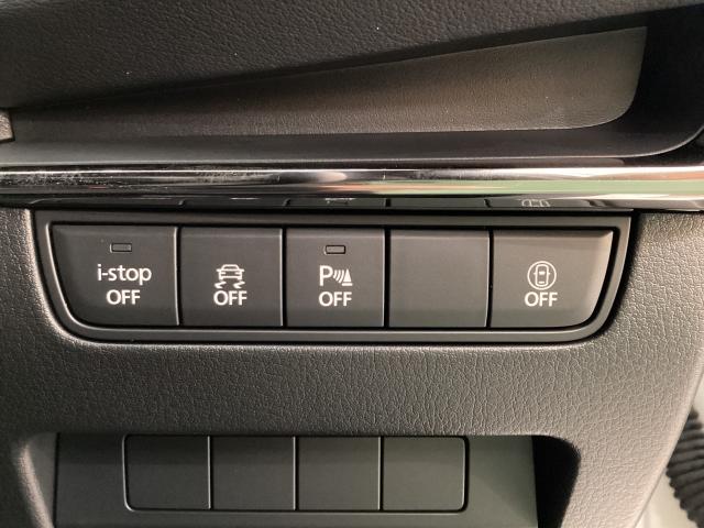 ＭＡＺＤＡ３ファストバック １．５　１５Ｓ　ツーリング　フルセグテレビ　レーンアシスト　アダプティブクルーズ　ワンオーナ　コーナーセンサー　ＤＶＤ　ＥＴＣ車載器　ＵＳＢ接続　ＬＥＤヘッド　記録簿　横滑り防止システム　ドライブレコーダー（6枚目）