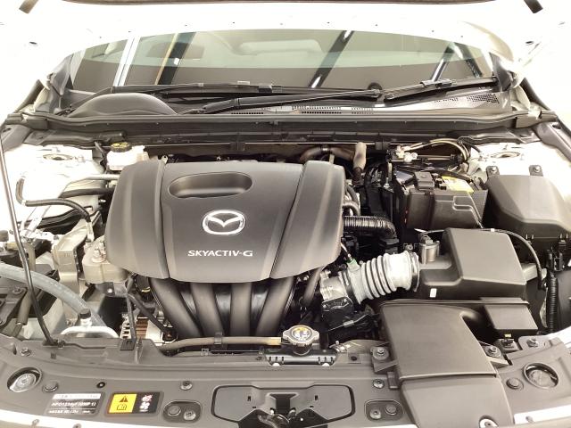 ＭＡＺＤＡ３ファストバック １．５　１５Ｓ　ツーリング　フルセグテレビ　レーンアシスト　アダプティブクルーズ　ワンオーナ　コーナーセンサー　ＤＶＤ　ＥＴＣ車載器　ＵＳＢ接続　ＬＥＤヘッド　記録簿　横滑り防止システム　ドライブレコーダー（30枚目）