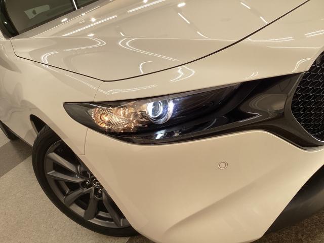 ＭＡＺＤＡ３ファストバック １．５　１５Ｓ　ツーリング　フルセグテレビ　レーンアシスト　アダプティブクルーズ　ワンオーナ　コーナーセンサー　ＤＶＤ　ＥＴＣ車載器　ＵＳＢ接続　ＬＥＤヘッド　記録簿　横滑り防止システム　ドライブレコーダー（31枚目）