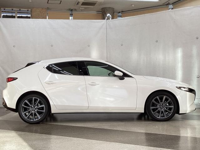 ＭＡＺＤＡ３ファストバック １．５　１５Ｓ　ツーリング　フルセグテレビ　レーンアシスト　アダプティブクルーズ　ワンオーナ　コーナーセンサー　ＤＶＤ　ＥＴＣ車載器　ＵＳＢ接続　ＬＥＤヘッド　記録簿　横滑り防止システム　ドライブレコーダー（39枚目）