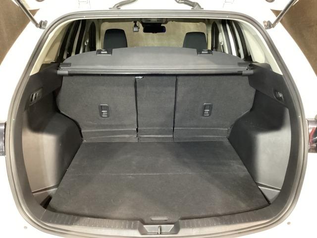 ＣＸ－５ ２．２　ＸＤ　プロアクティブ　ディーゼルターボ　１７ＡＷ　ＥＴＣ　アダプティブクルーズコントロール　衝突被害軽減装置　サイドカメラ　ドラレコ　オートハイビーム　キーレス　Ｂカメ　ＥＴＣ装備　ＬＥＤヘッド　ターボ　ナビＴＶ　ＥＳＣ　エアコン　ＤＶＤ（11枚目）