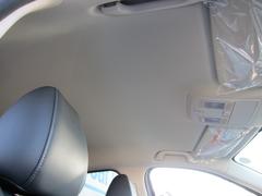 天井には気になる汚れやシミなどもなくきれいです！気持ち良く運転できますね！ 6