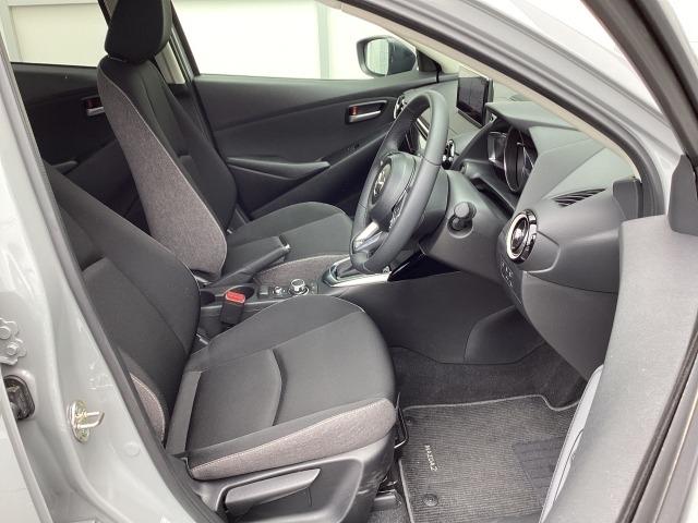 ＭＡＺＤＡ２ １．５　ＸＤ　ＢＤ　ディーゼルターボ　４ＷＤ　マツコネナビ地デジ　ＬＥＤ　ＥＴＣ　オートライト　シートヒーター　試乗車（7枚目）