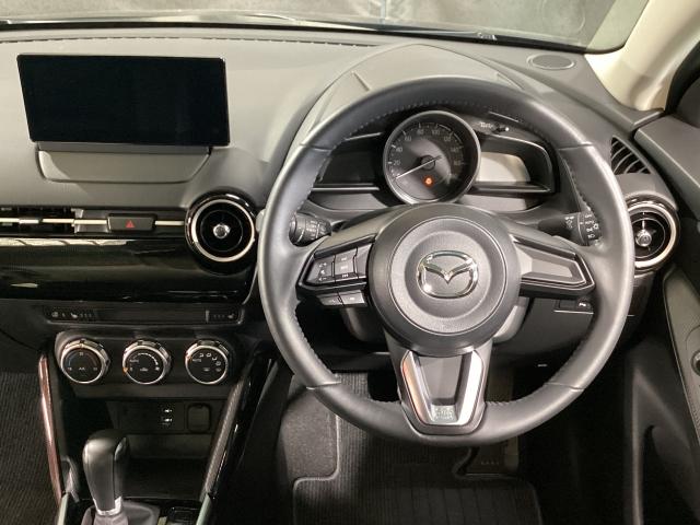 MAZDA2 1.5 15BD i セレクション マツコネナビ地デジ 360°カメラ LED ETC オートライト 試乗車(2枚目)