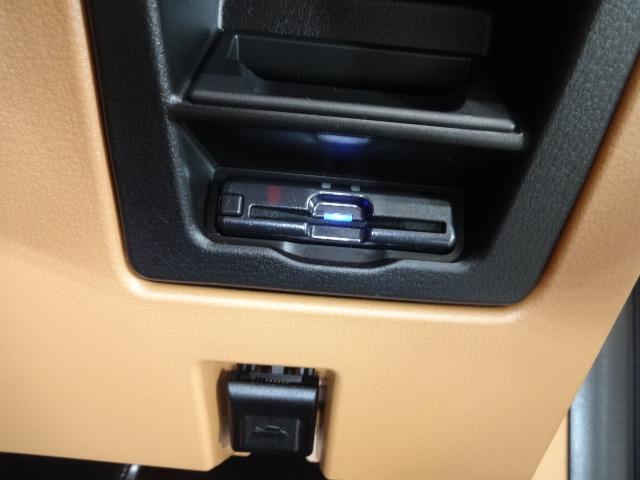 ＣＸ－６０ ３．３　ＸＤハイブリッド　プレミアム　スポーツ　ディーゼルタ　マツコネナビ地デジ　３６０°カメラ　ＬＥＤ　ＥＴＣ　ＭＲＣＣ　本革電動シート　オートライト　シートヒーター　純正２０ＡＷ　ワンオーナー　ダブルサンルーフ　パワーゲート（25枚目）